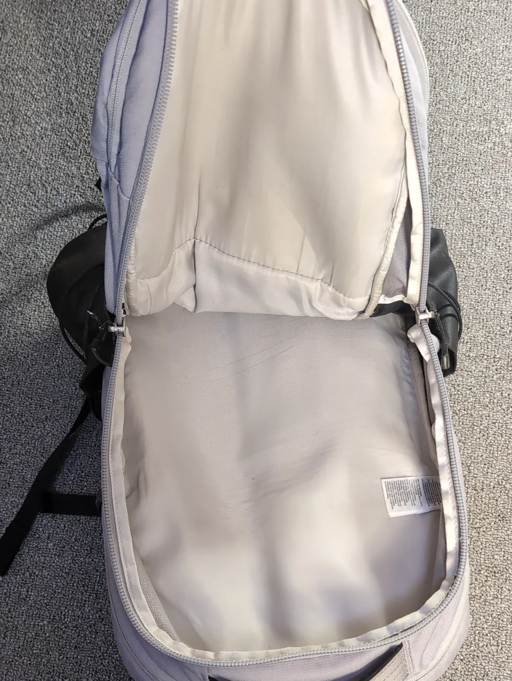 The North Face Borealis Backpack - Gray/Black